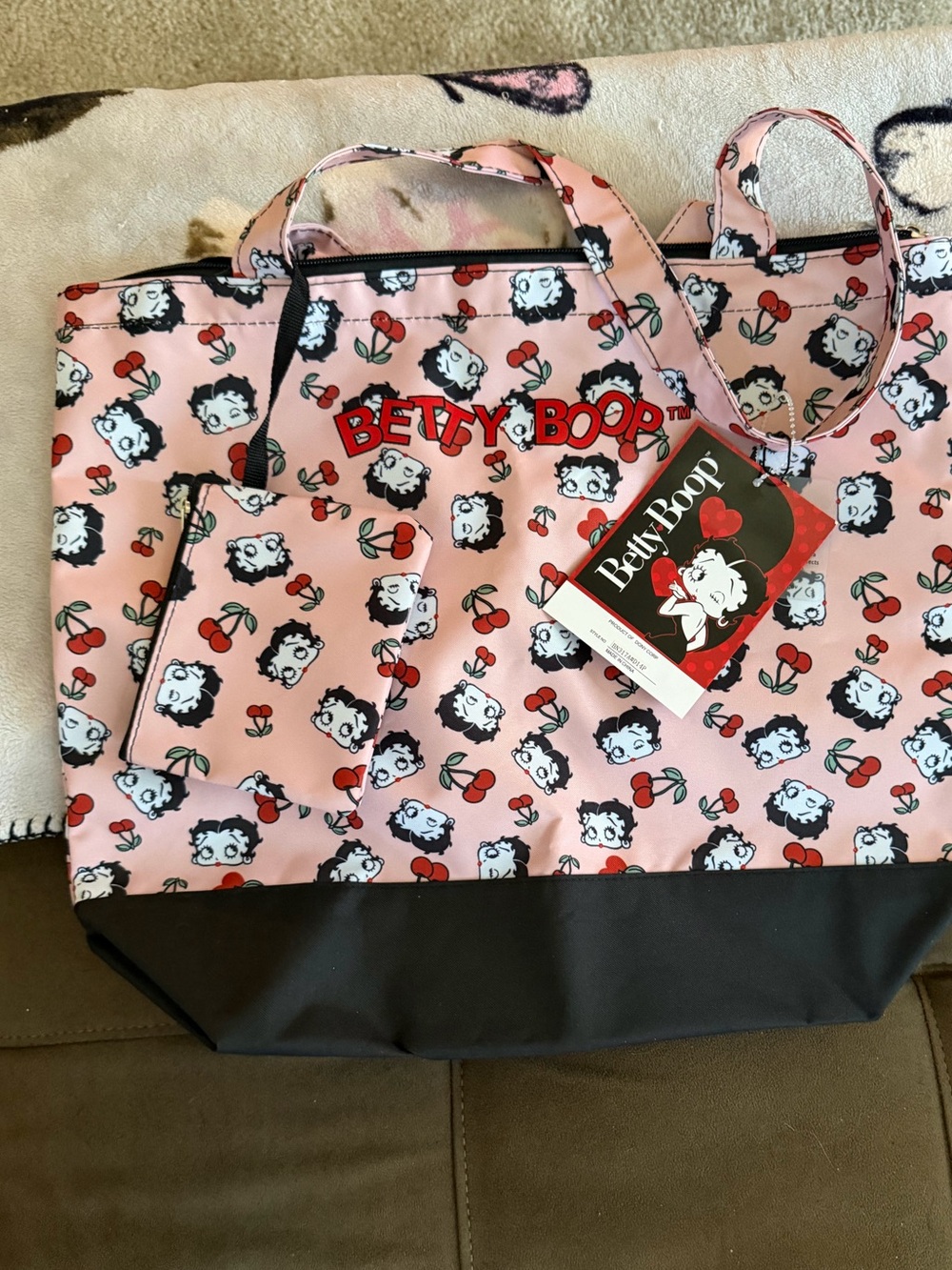 Betty Boop Cherry Tote with Pouch NWT - Picture 2 of 4